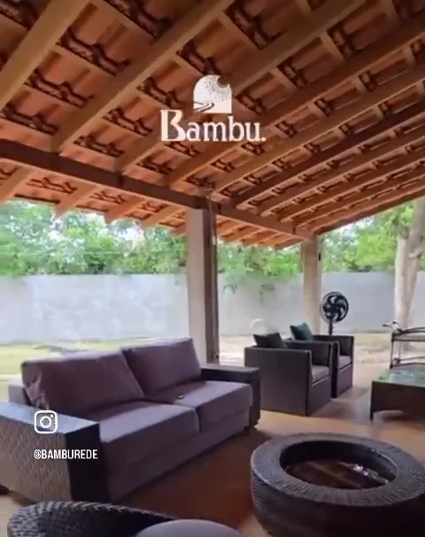 Área de convivência com sofás — Casa Mangueira, Sítio Bambu Rede